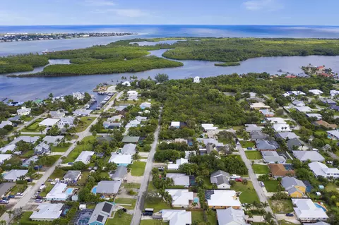 5606 SE Matousek St, Stuart, FL 34997 photo 41