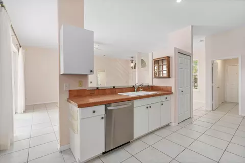 5606 SE Matousek St, Stuart, FL 34997 photo 11