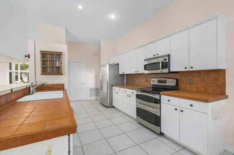 5606 SE Matousek St, Stuart, FL 34997 photo 12