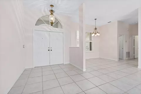 5606 SE Matousek St, Stuart, FL 34997 photo 5