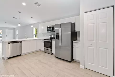 5974 SE Wilsie Dr, Stuart, FL 34997 photo 8