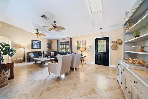 16366 127th Dr N, Jupiter, FL 33478 photo 2
