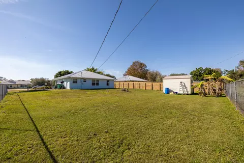 405 SE 3rd St, Okeechobee, FL 34974 photo 8