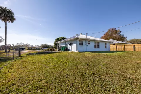 405 SE 3rd St, Okeechobee, FL 34974 photo 3