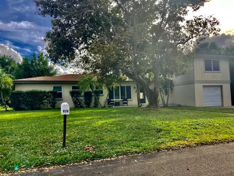 620 SE 5th St SE, Stuart, FL 34994 photo 1