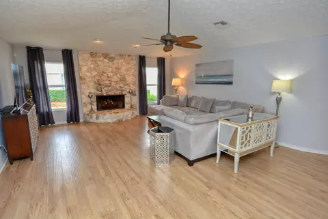 2942 SE Fairway W, Stuart, FL 34997 photo 6