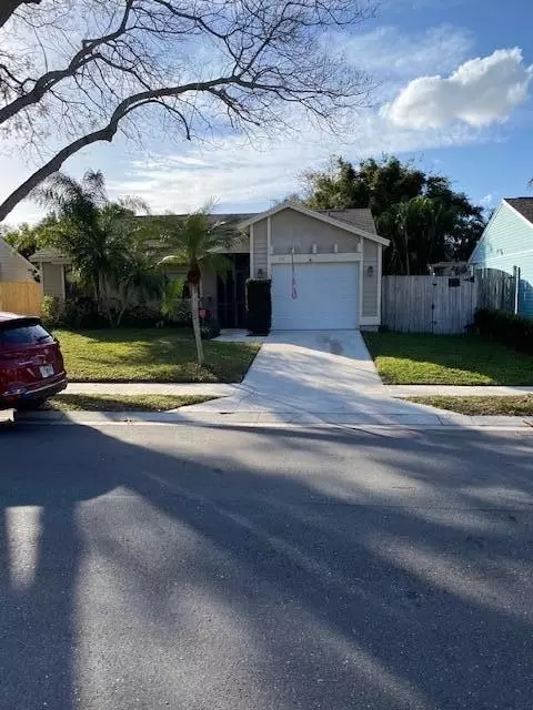 165 Greentree Cir, Jupiter, FL 33458 photo 15
