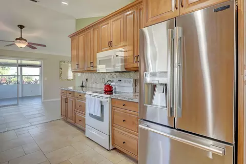 6730 SE Lillian Ct, Stuart, FL 34997 photo 10