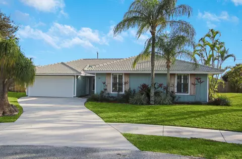 18 Hemlock Ln, Tequesta, FL 33469 photo 1