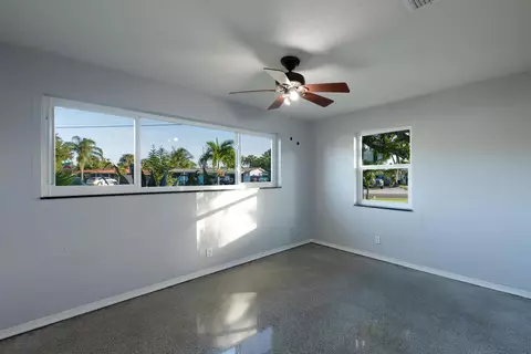 2375 NE 9th St, Pompano Beach, FL 33062 photo 11