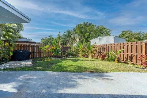 2375 NE 9th St, Pompano Beach, FL 33062 photo 24