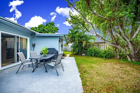 2375 NE 9th St, Pompano Beach, FL 33062 photo 23