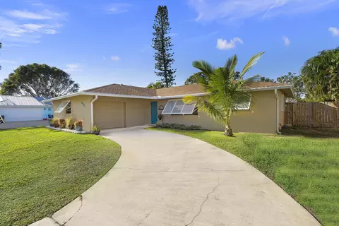 4945 SE Manatee Ter, Stuart, FL 34997 photo 1