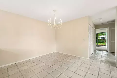 1302 Summerwinds Ln, Jupiter, FL 33458 photo 10