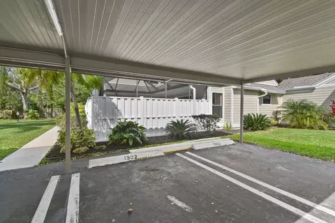 1302 Summerwinds Ln, Jupiter, FL 33458 photo 34