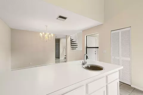 1302 Summerwinds Ln, Jupiter, FL 33458 photo 32