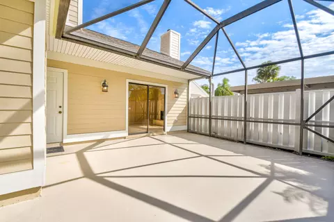 1302 Summerwinds Ln, Jupiter, FL 33458 photo 3