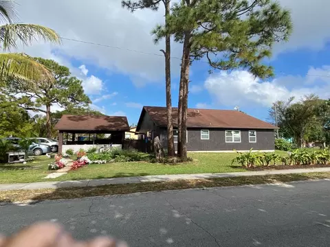 4913 SE Grouper Ave #4913 & 4909, Stuart, FL 34997 photo 2