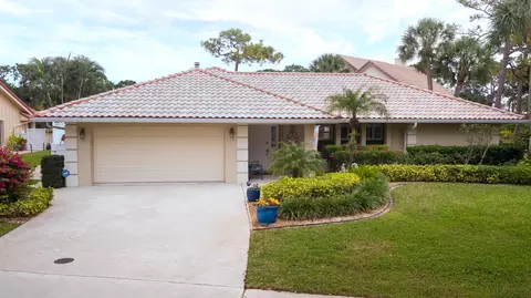 18150 Lake Bend Dr, Jupiter, FL 33458 photo 1