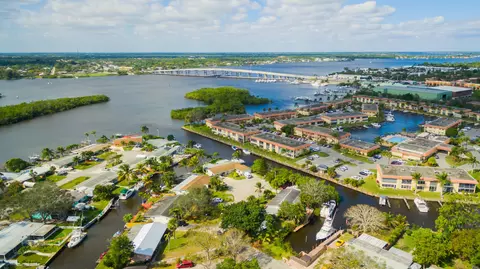 2406 SW Hideaway Ln, Stuart, FL 34994 photo 37