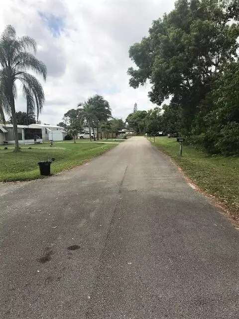 2744 SE Croton Way, Stuart, FL 34997 photo 4