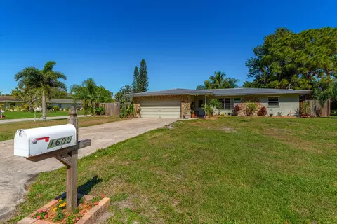 1605 SE 14th St, Stuart, FL 34996 photo 11