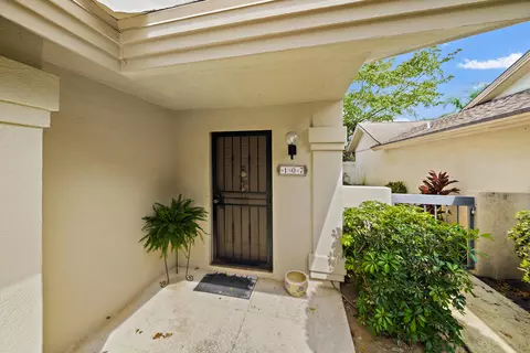 107 Sand Pine Dr, Jupiter, FL 33477 photo 3