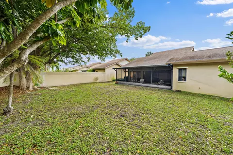 107 Sand Pine Dr, Jupiter, FL 33477 photo 32