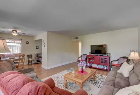 232 Monaco E, Delray Beach, FL 33446 photo 6