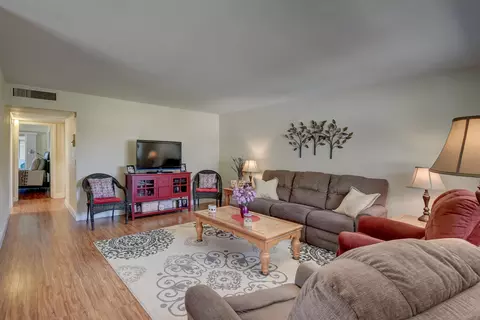232 Monaco E, Delray Beach, FL 33446 photo 5