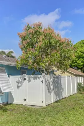 6321 Pompano St, Jupiter, FL 33458 photo 21