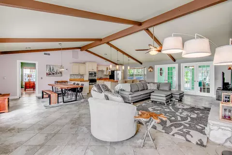 93 Beechwood Trl, Tequesta, FL 33469 photo 5