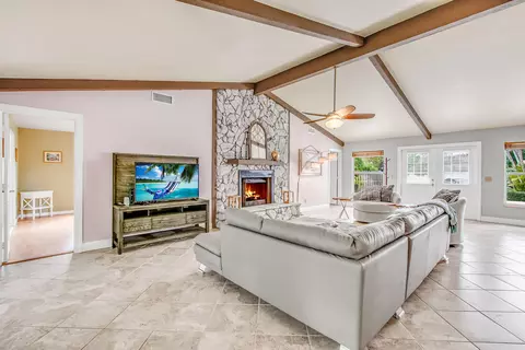 93 Beechwood Trl, Tequesta, FL 33469 photo 9