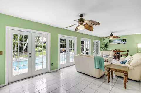 93 Beechwood Trl, Tequesta, FL 33469 photo 24