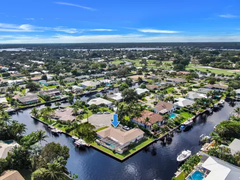 27 Leeward Cir, Tequesta, FL 33469 photo 9
