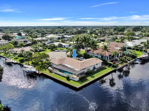 27 Leeward Cir, Tequesta, FL 33469 photo 4