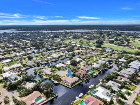 27 Leeward Cir, Tequesta, FL 33469 photo 10