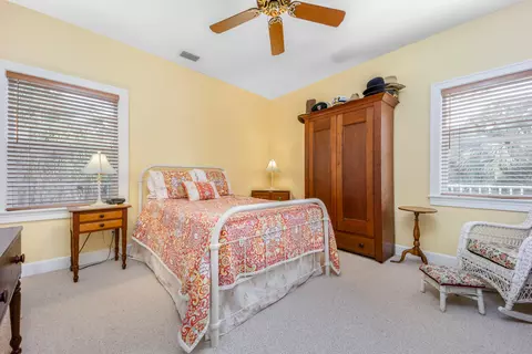 669 SW Linden St, Stuart, FL 34997 photo 14