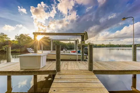 669 SW Linden St, Stuart, FL 34997 photo 21