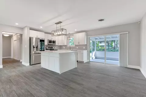 47 Ridgewood Cir, Tequesta, FL 33469 photo 4