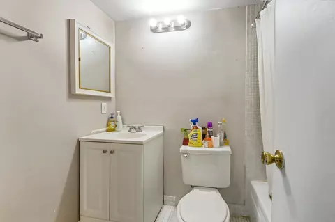 48 Suffolk B, Boca Raton, FL 33434 photo 12