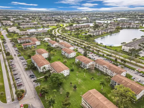 48 Suffolk B, Boca Raton, FL 33434 photo 22