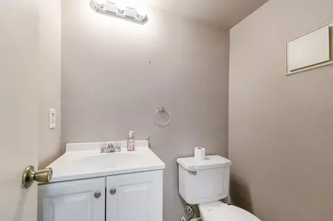 48 Suffolk B, Boca Raton, FL 33434 photo 11