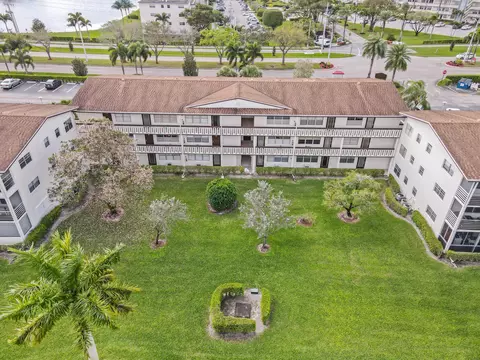 48 Suffolk B, Boca Raton, FL 33434 photo 20