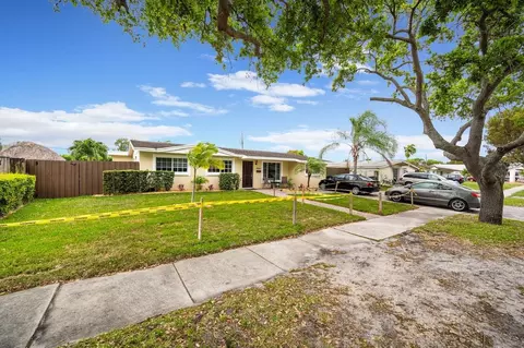 9840 SW 85th Ter, Miami, FL 33173 photo 2