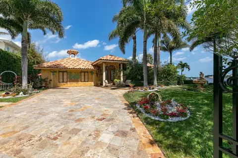 125 SE Alamanda Way, Stuart, FL 34996 photo 11