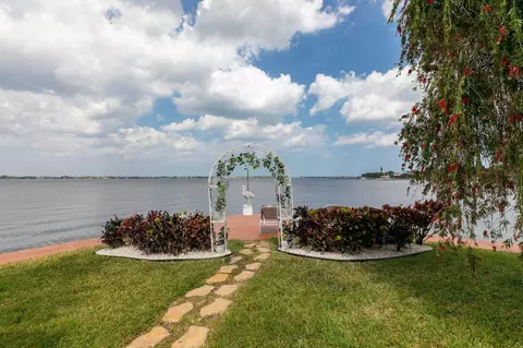 125 SE Alamanda Way, Stuart, FL 34996 photo 33
