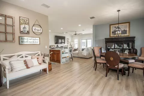 8060 SE Paulson Ave, Stuart, FL 34997 photo 8