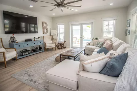 8060 SE Paulson Ave, Stuart, FL 34997 photo 10