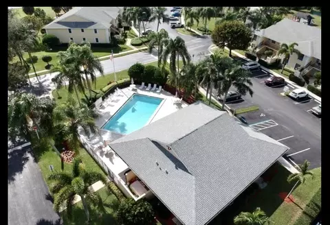 1052 Keystone Dr #C, Jupiter, FL 33458 photo 2